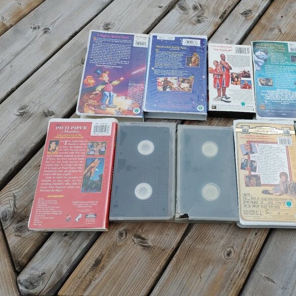 Lot of Vintage VHS Tapes Flipper Annie Lot of 9 - Picture 4 of 4